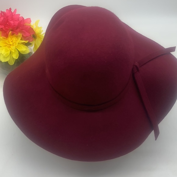 Bienvenu NWT Dark Red Wool Hat - Picture 4 of 12
